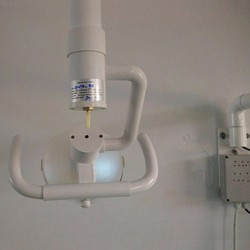 50W Wall Hanging Dental Medical Oral Halogen Light Lamp with Arm Shadowless Cold Light